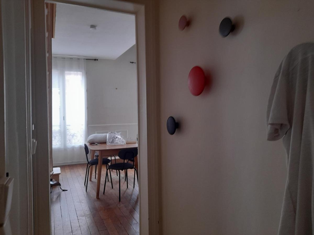 Un Typique Parisien / A Typical Parisian Privatunterkunft *
